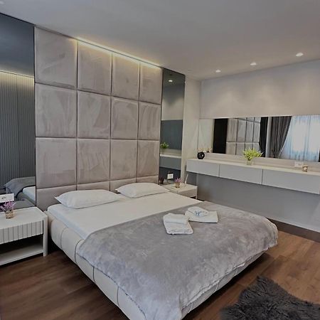 Frida Luxury Apartment Tirana Exterior foto